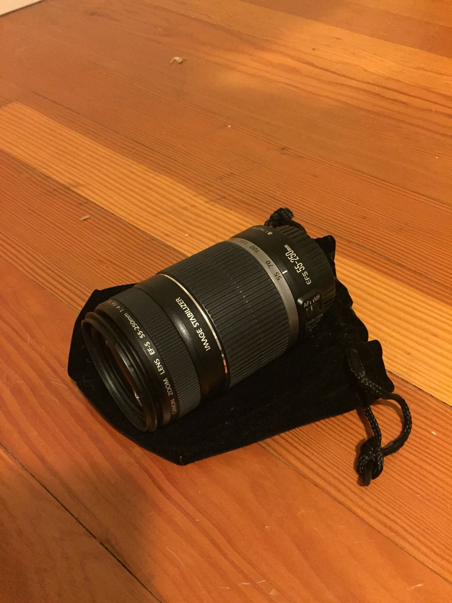 Canon 55-250mm telephoto Camera Lens