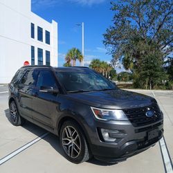 2016 Ford Explorer