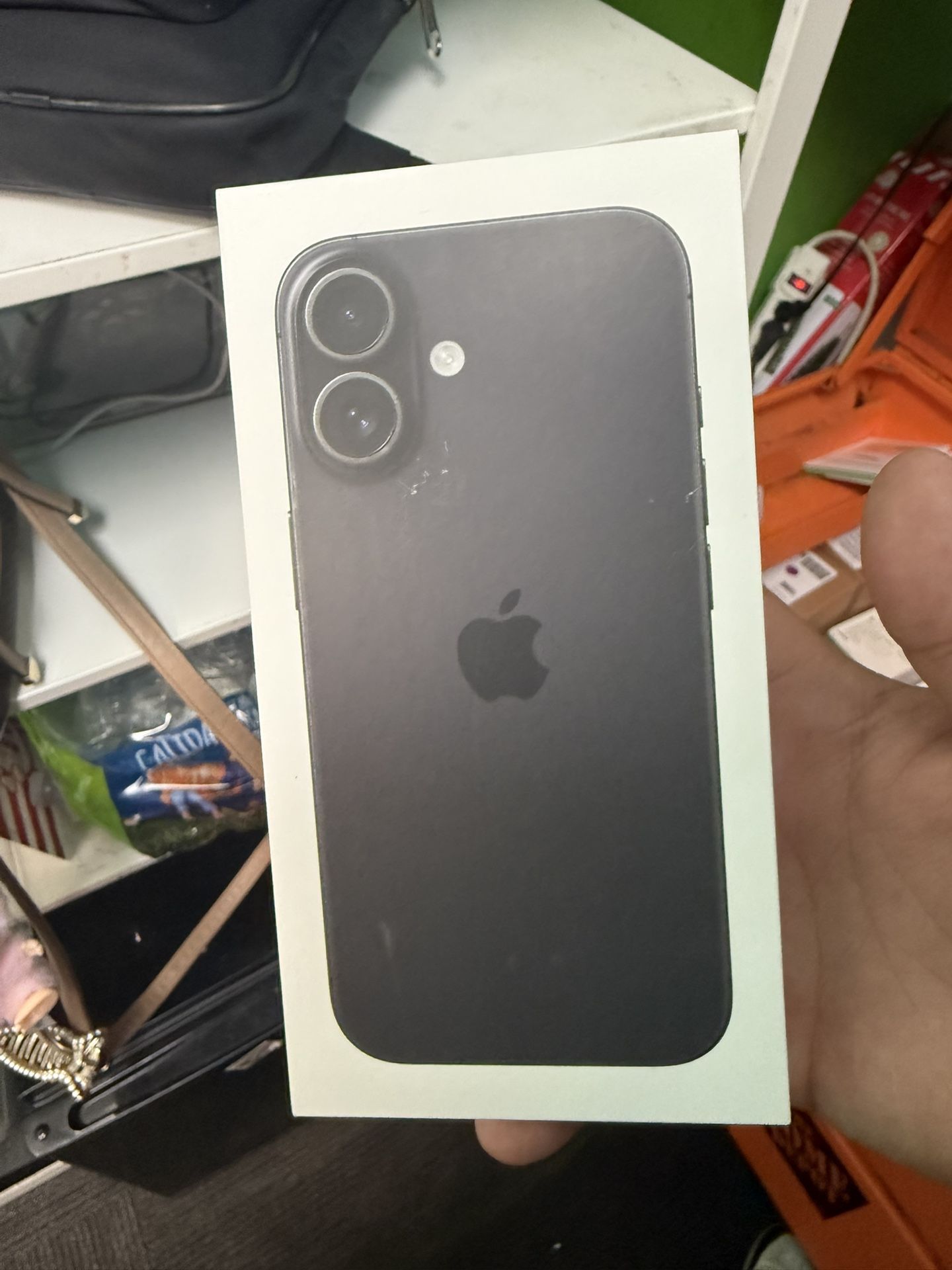 iPhone 16