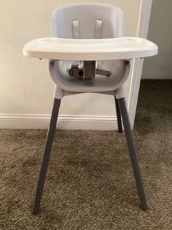 Chicco Zest 4-in-1 Folding High Chair - Capri $50