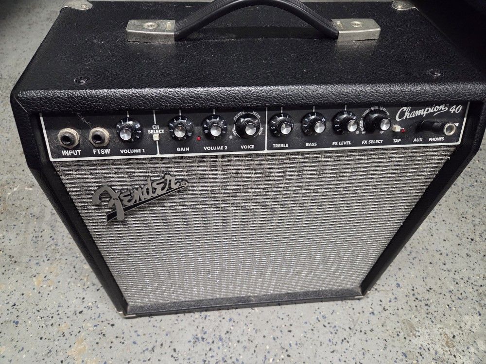 Fender,Champion,Black, 40 Watts