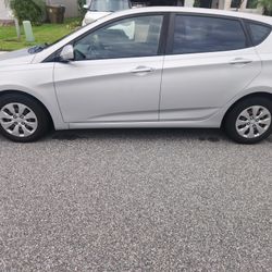 Hyundai accent Hatchback