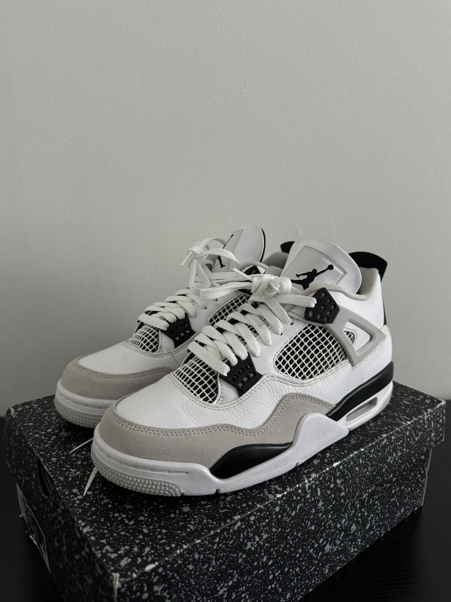Jordan 4 Military Black Size 9