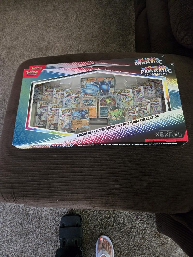 Prismatic Evolutions Lucario ex & Tyranitar ex Premium Collection (Sam's Club)
