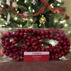 Crate & Barrel Reed Wood String Bead Garland Red Cranberry 9 foot 