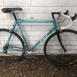 Miele Chic Road Issue Road Bike - Columbus - Shimano - Cinelli- ITM- Selle Italia - Ready To Ride