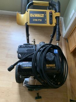 DEWALT 3700psI