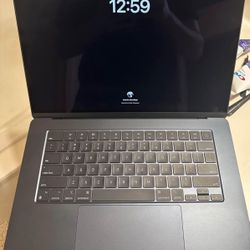 Apple - MacBook Air 15" Laptop - M2 chip - 8GB Memory - 256GB SSD - Space Gray 2023