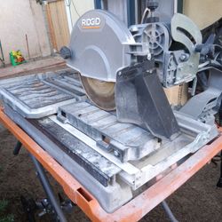 RIGID 10" Wet Tile Saw w/Stand $SACRIFICE