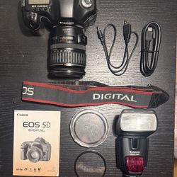 Canon EOS 5D Classic Full Frame DSLR Camera  EF 28-135mm IS USM Lens 580EX Flash