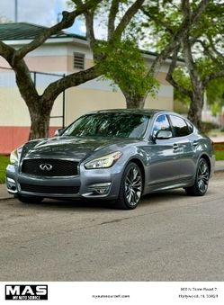 2016 INFINITI Q70