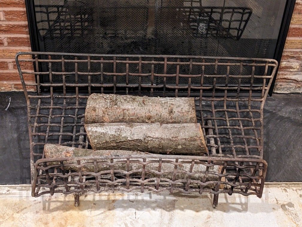 Vintage 1960s Heavy-Duty Fireplace Grate – 33" x 18" (Woodstock)