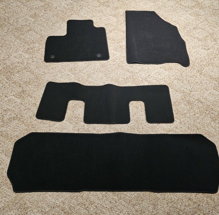 2025 Chevy Traverse Mats