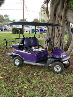 Golf cart NEW BATTERIES