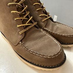 Cat & Jack Boy’s Leather Shoes/ Boots Flannel-Lined—Size 4