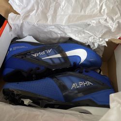 Nike Alpha Menace 4 Pro Football Cleats