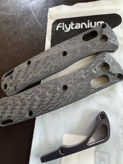 Flytanium Crossfade scales (carbon fiber) and backspacer