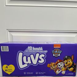 Luvs Size 4 Diapers (88 Count)