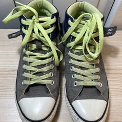  Converse two fold high top sneakers M7.5 W9.5
