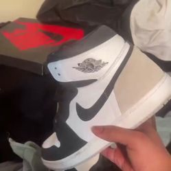 Jordan 1 Bleached Coral