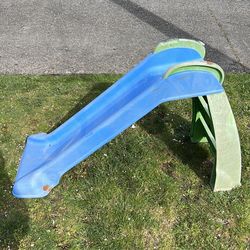 Kids outdoor slide