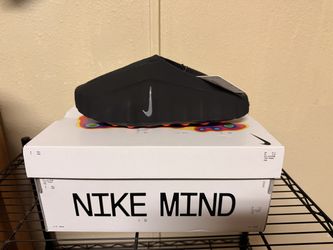 Nike Mind 001 Black Hyper Crimson Size 9 Men