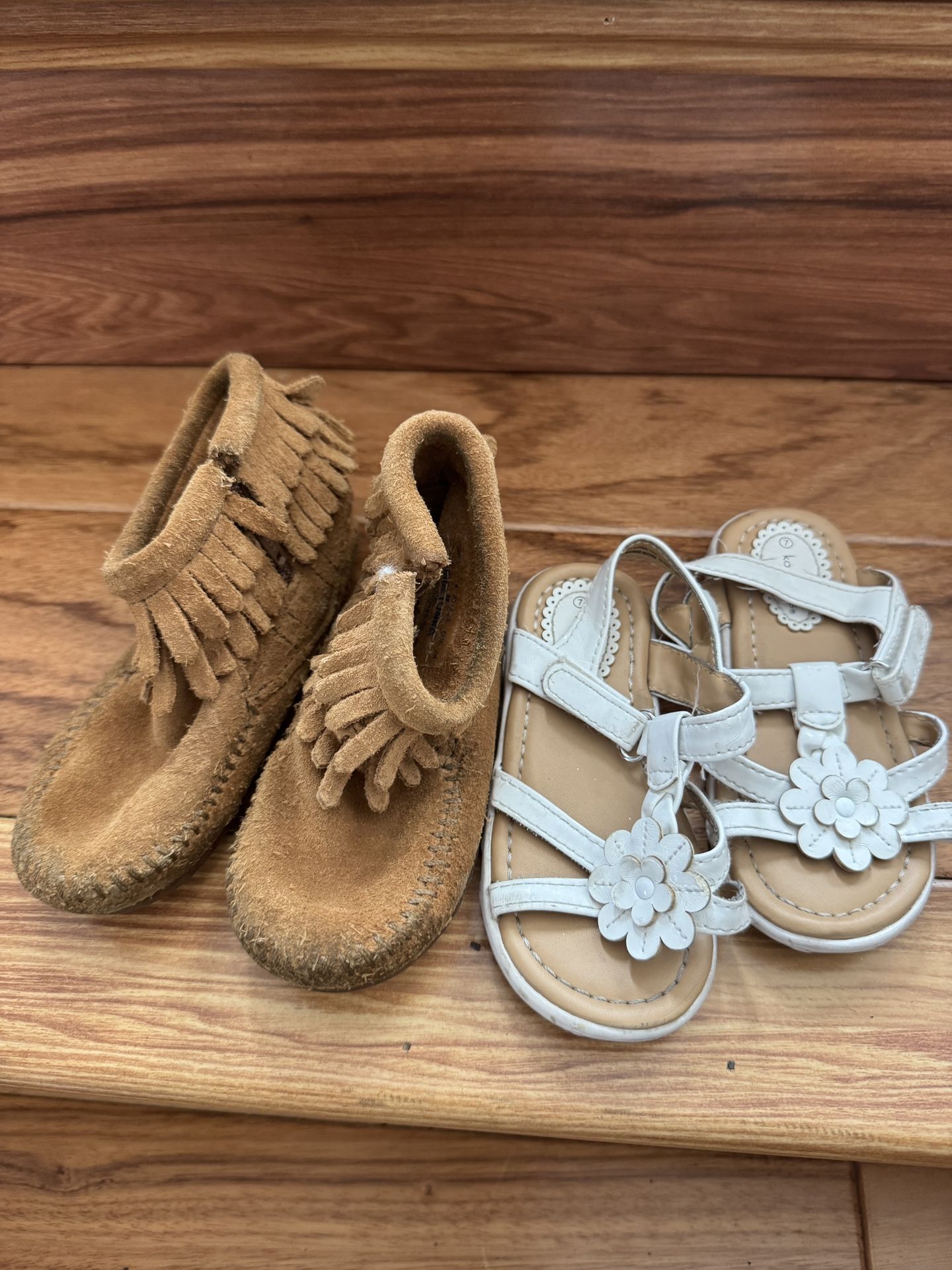 Girls size 6 and 7 shoes Minnetonka and Koala
