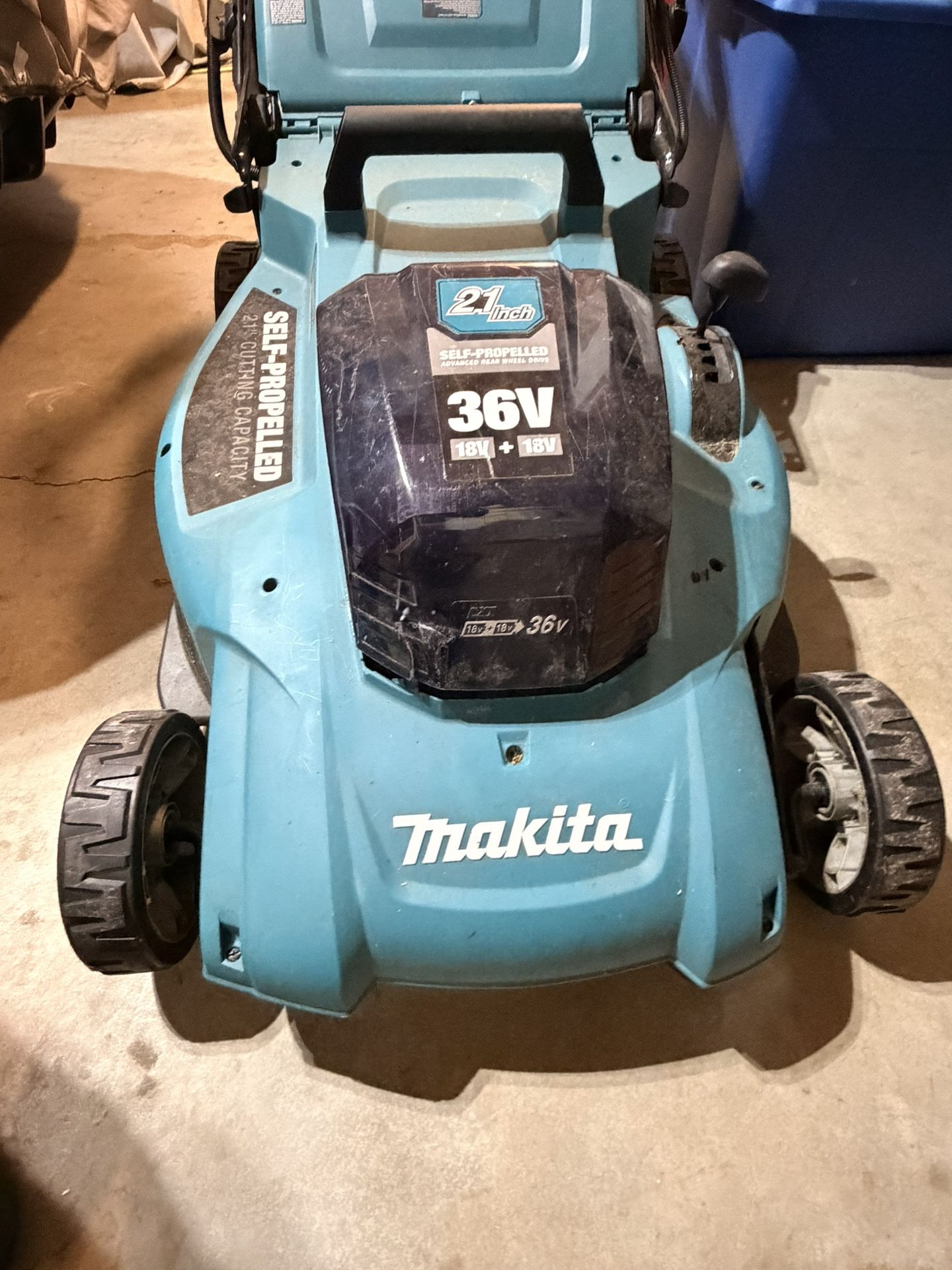 Makita 36v Lawn mower 