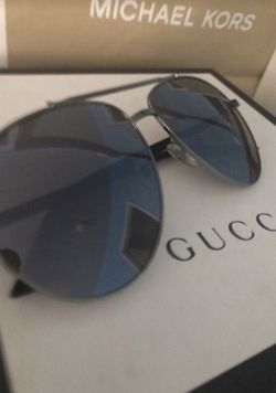 Gucci aviator glasses