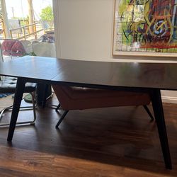 Free Dining Table