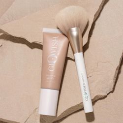 GLOWISH BRUSH FOR POWDER 