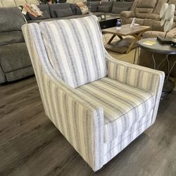 Kambria Swivel Accent Chair
