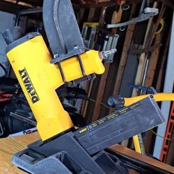 Dewalt 