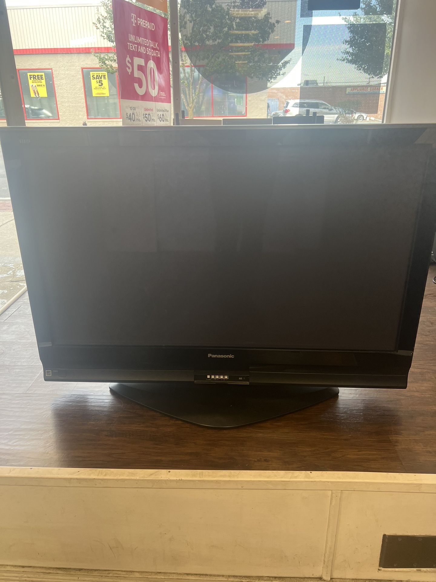 panasonic tv 42 inches plasma working perfect