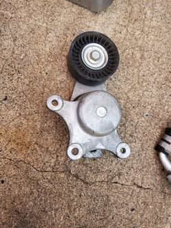 Mazda cx9 belt tensioner