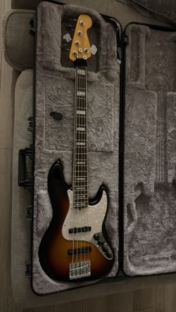 Fender 5 string