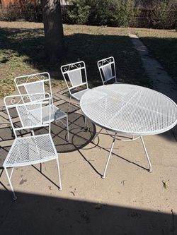 Vintage Wrought Iron Patio Dining Set – Table + 4 Chairs – $150