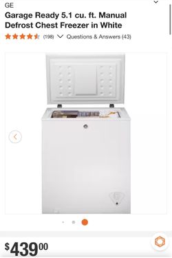 Chest Freezer in White