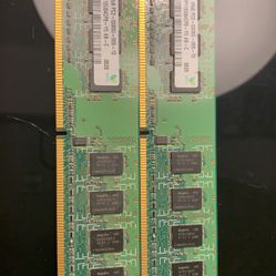 2 Hynix 1gb Desktop Memory (1Rx8 PC2-5300U-555-12)