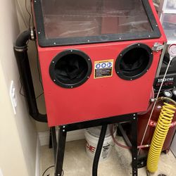 Blast Cabinet Set Up For Dust Free Use