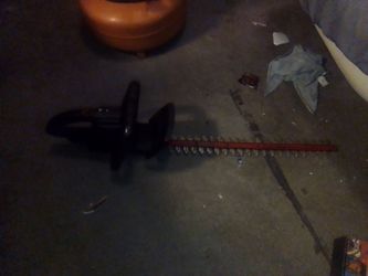 Hedge trimmers