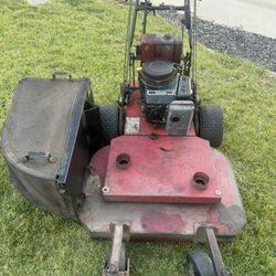 Commercial Walk Behind Lawn Mower ExMark Metro 36”
