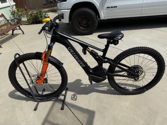 Specialized Electric Full-Suspension Mountain Bike