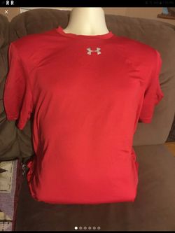 New medium under armour shirt