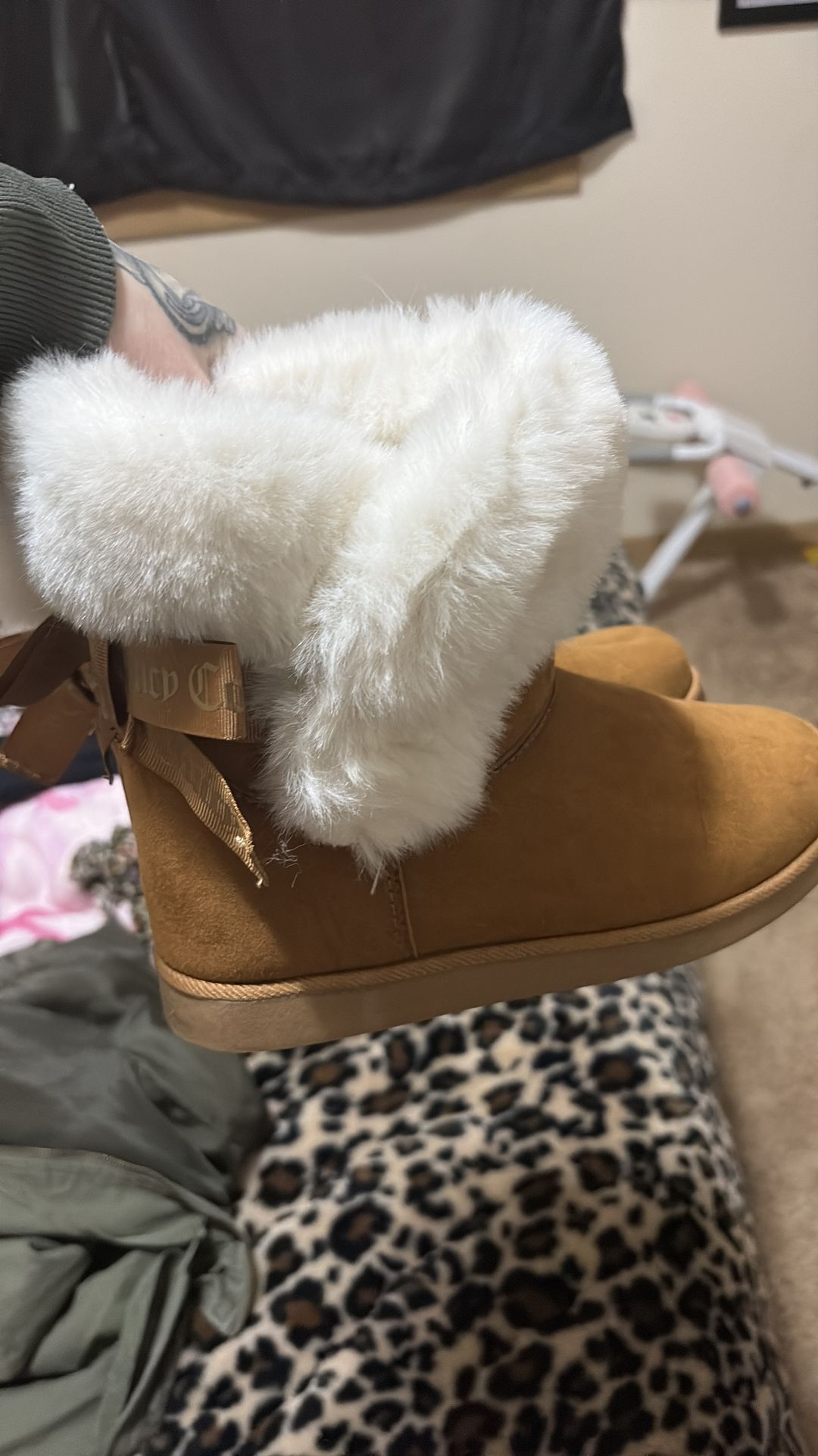 Juicy boots