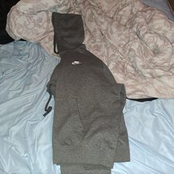 Nike Track Suit $30 XL