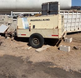 Ingersoll-Rand 185 CFM tow-behind mobile air compressor