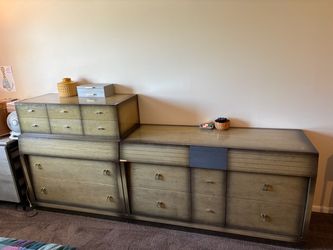 Vintage Mid Century Modern 4-Piece Bedroom Set by Hickory Manufacturing Co.