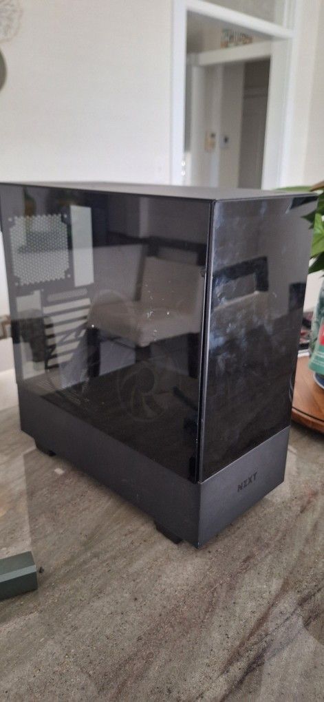 NZXT Case + Cpu Cooler