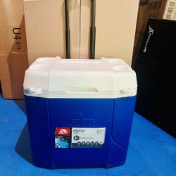 Igloo Cooler W Wheels 30 Quart